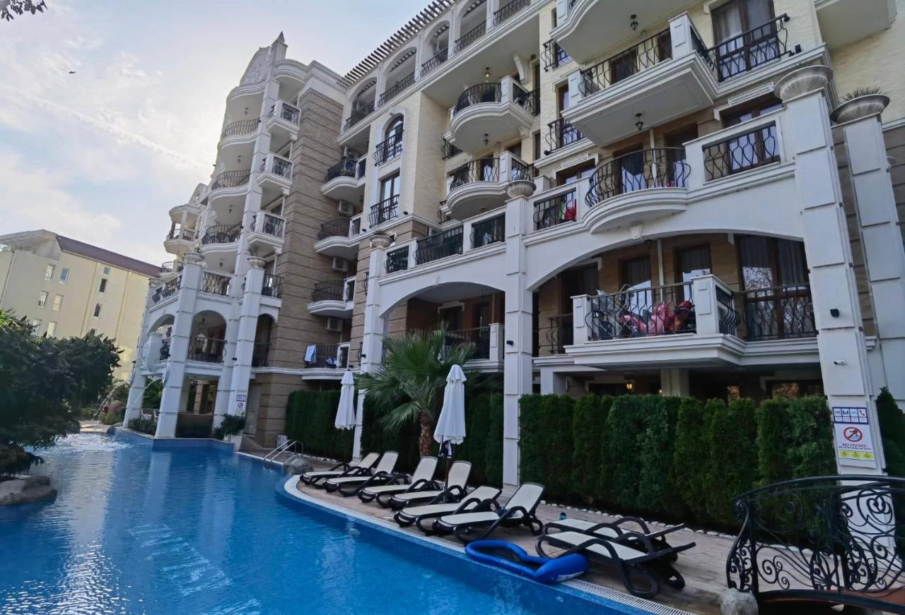 Harmony Suitеs Apartment 써니비치 외부 사진