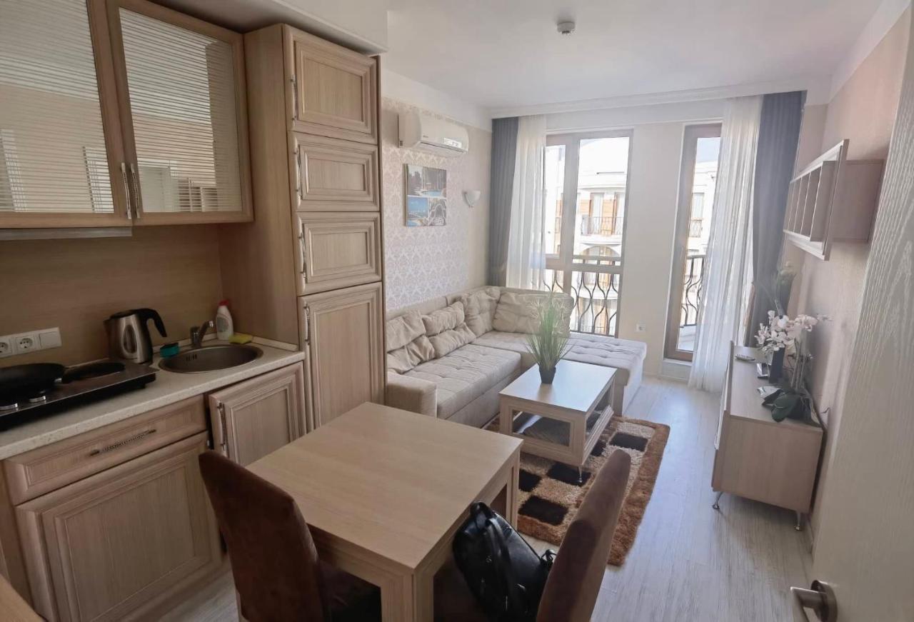 Harmony Suitеs Apartment 써니비치 외부 사진