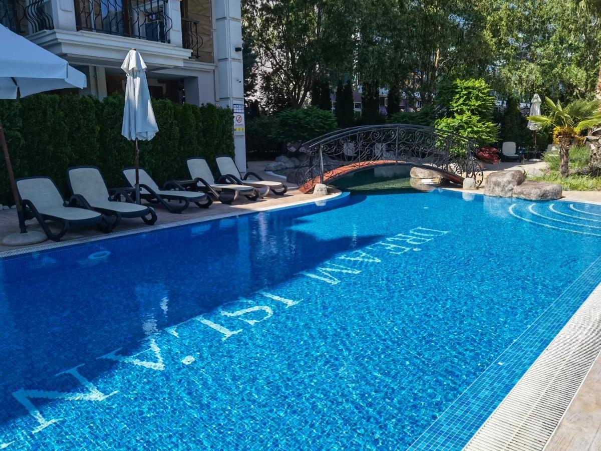 Harmony Suitеs Apartment 써니비치 외부 사진