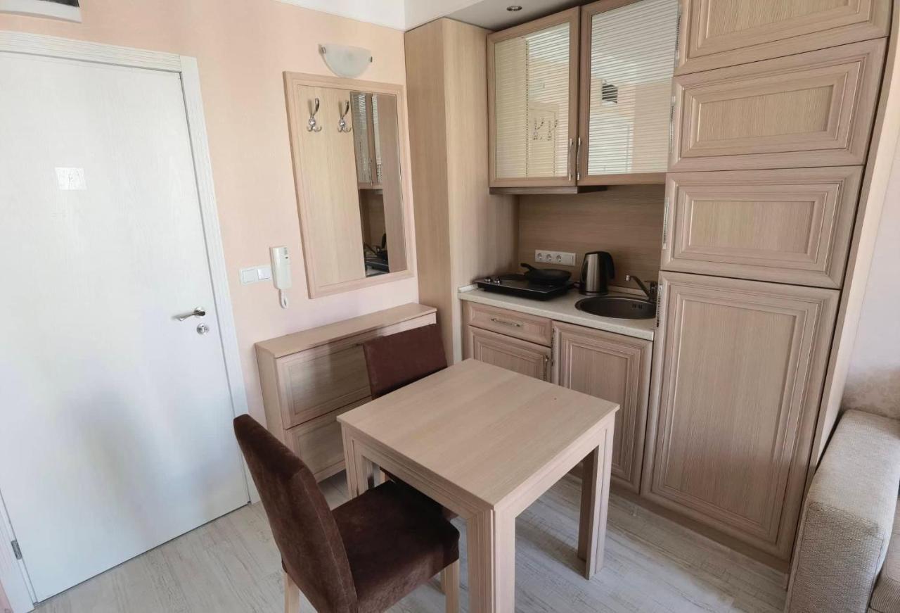 Harmony Suitеs Apartment 써니비치 외부 사진